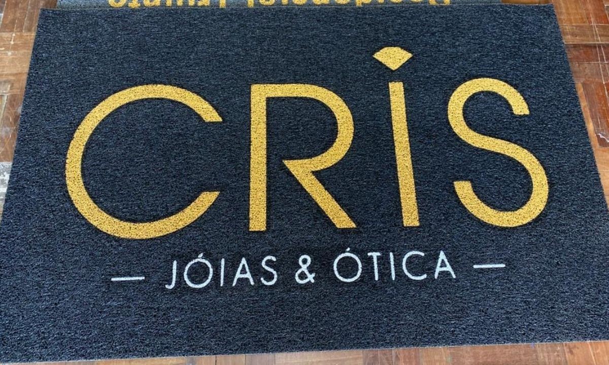 Capachos Personalizados em Vinil: Resistência e Estilo Para Empresas